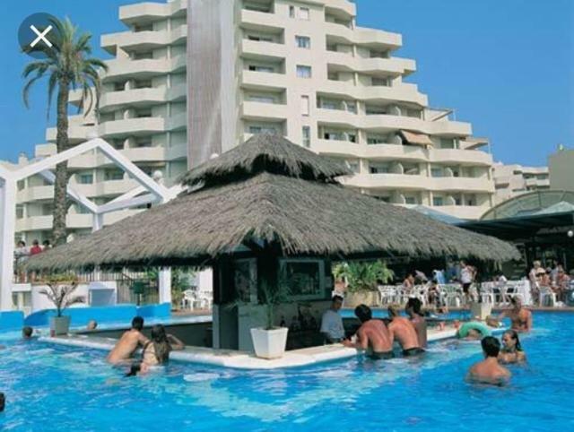 Benalbeach Jr Suite Málaga Eksteriør billede