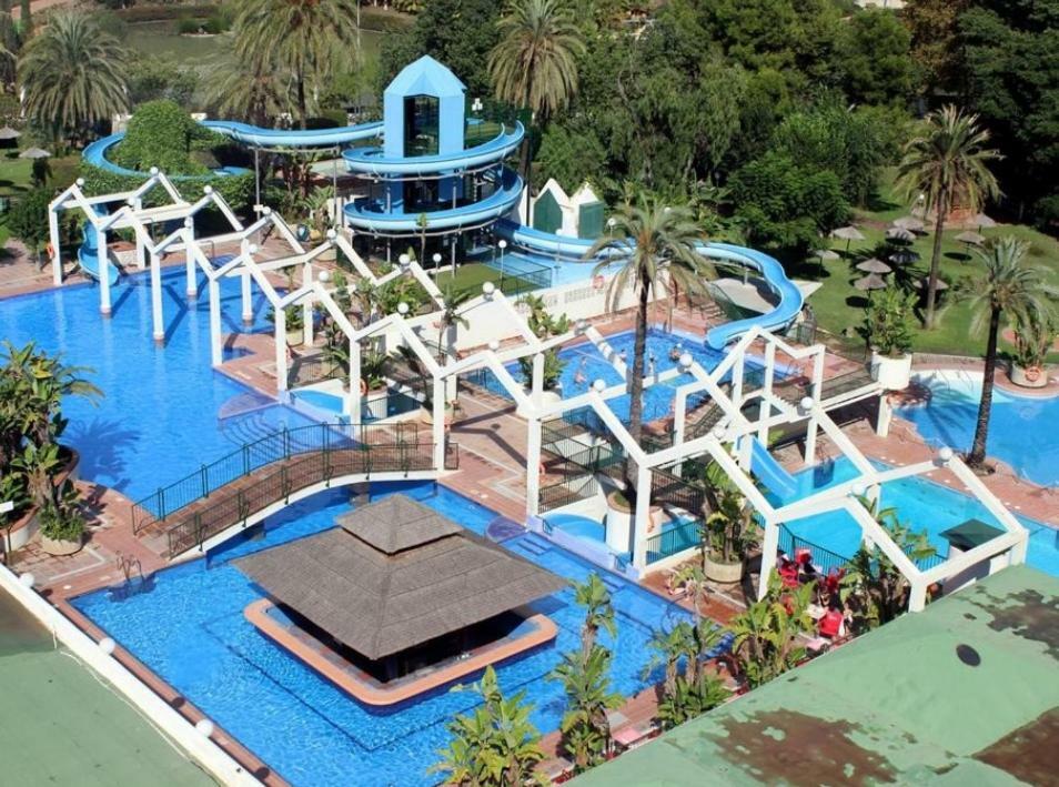 Benalbeach Jr Suite Málaga Eksteriør billede