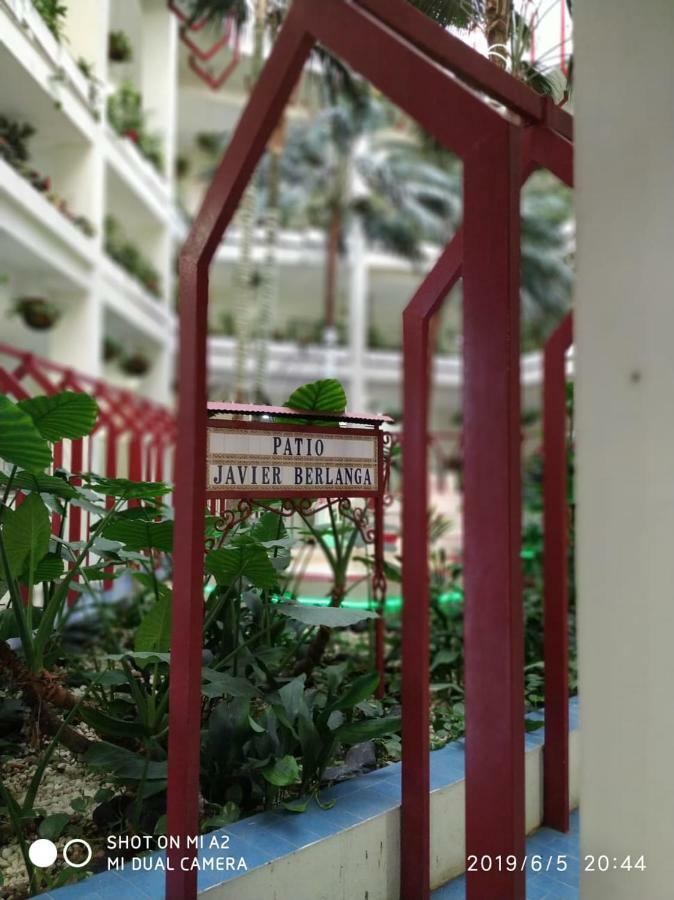 Benalbeach Jr Suite Málaga Eksteriør billede