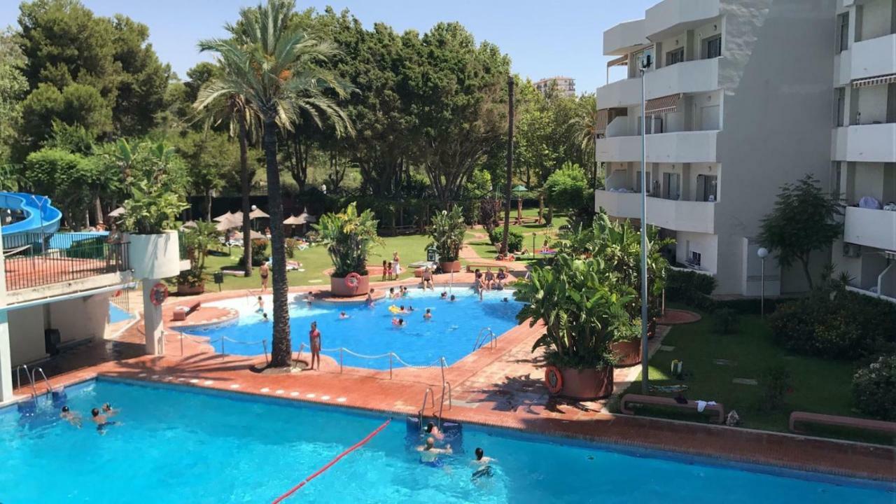 Benalbeach Jr Suite Málaga Eksteriør billede