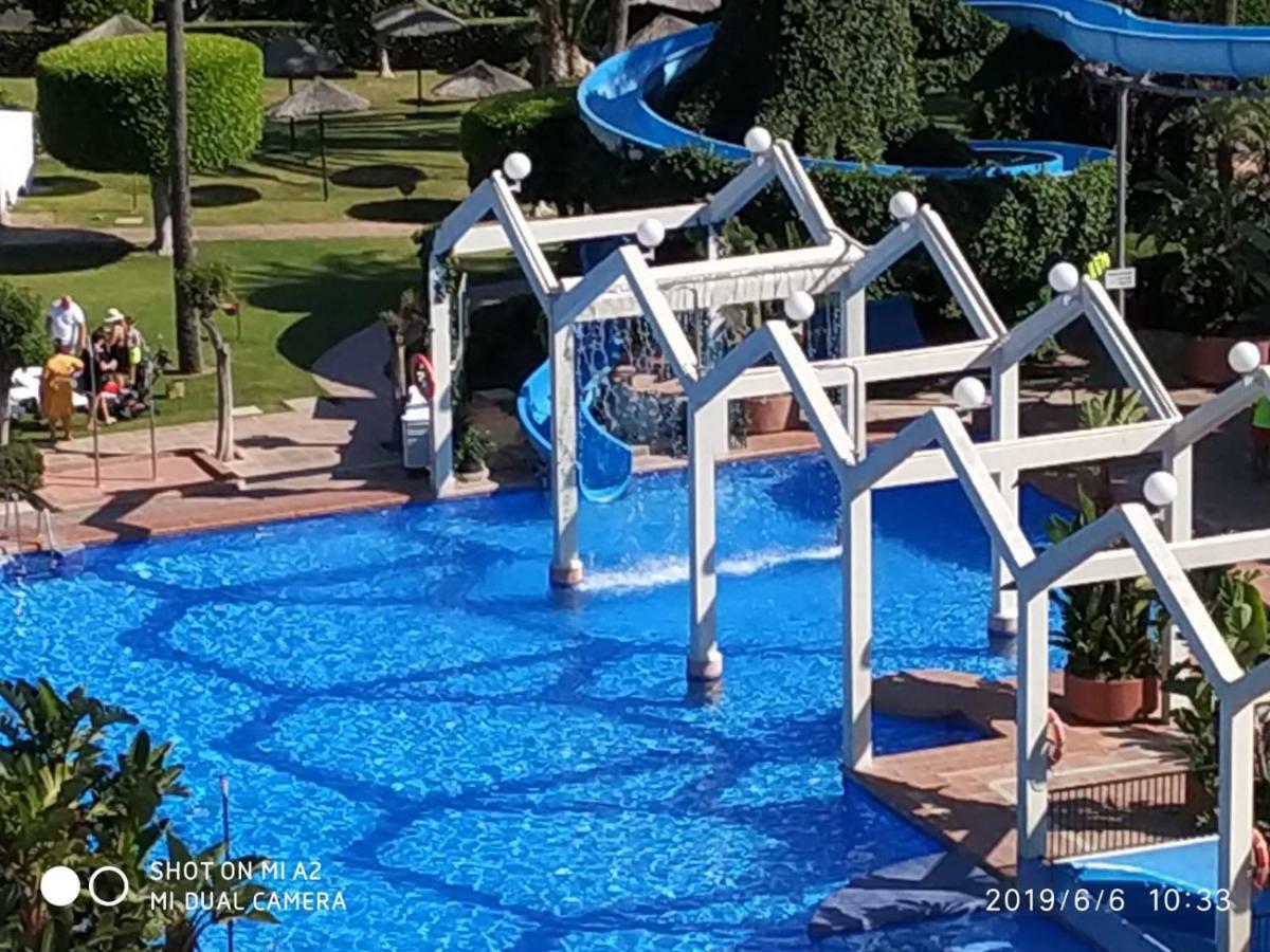 Benalbeach Jr Suite Málaga Eksteriør billede